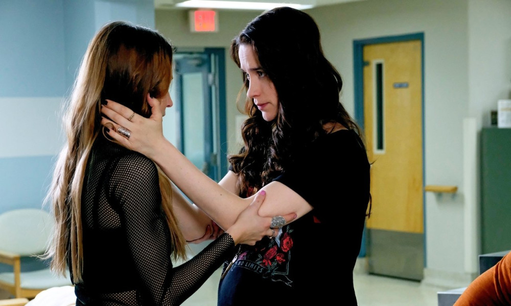 Wynonna Earp: A Maldição dos Renascidos (S2E10)