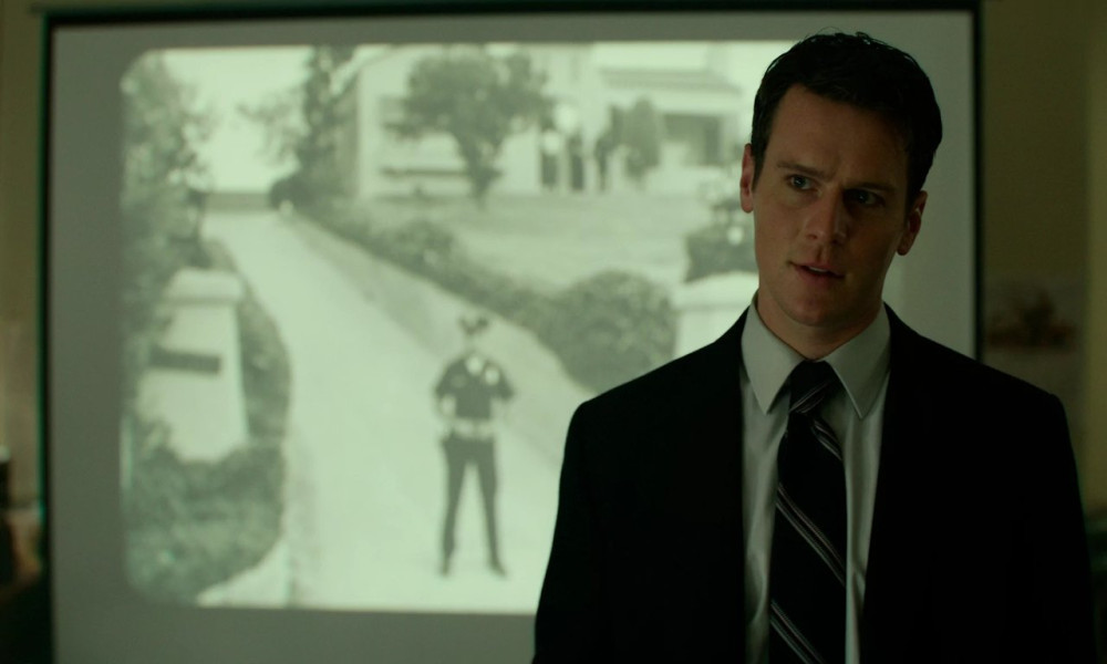 MINDHUNTER (S1E1)